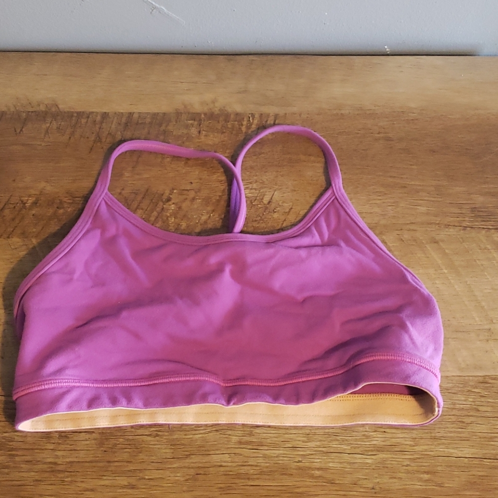 Lululemon sports bra
